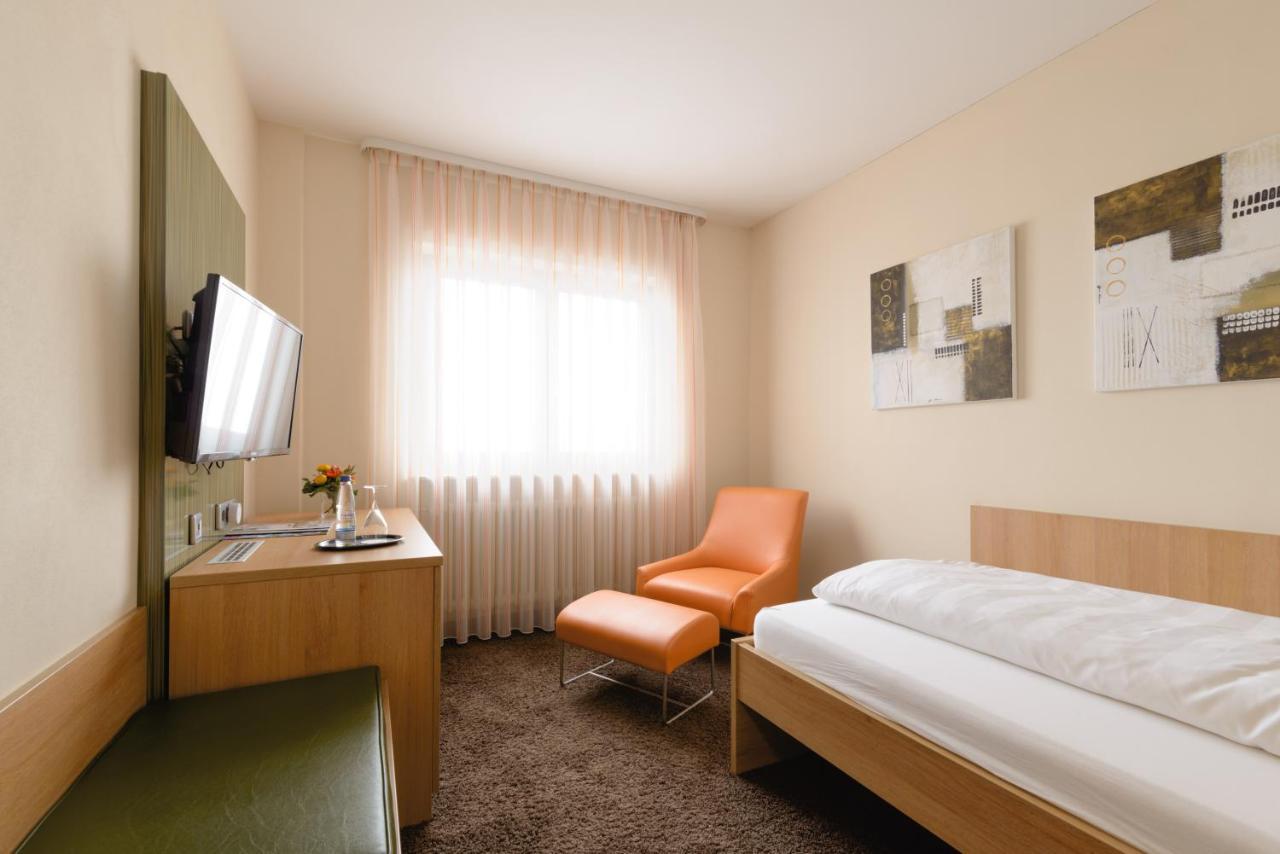 Danner'S Hotel Loewen Marschalkenzimmern Luaran gambar